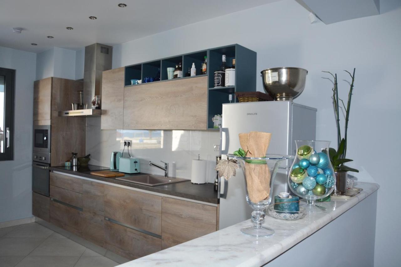 Pegasus Sea View Luxury Apartments Vrasná Екстериор снимка
