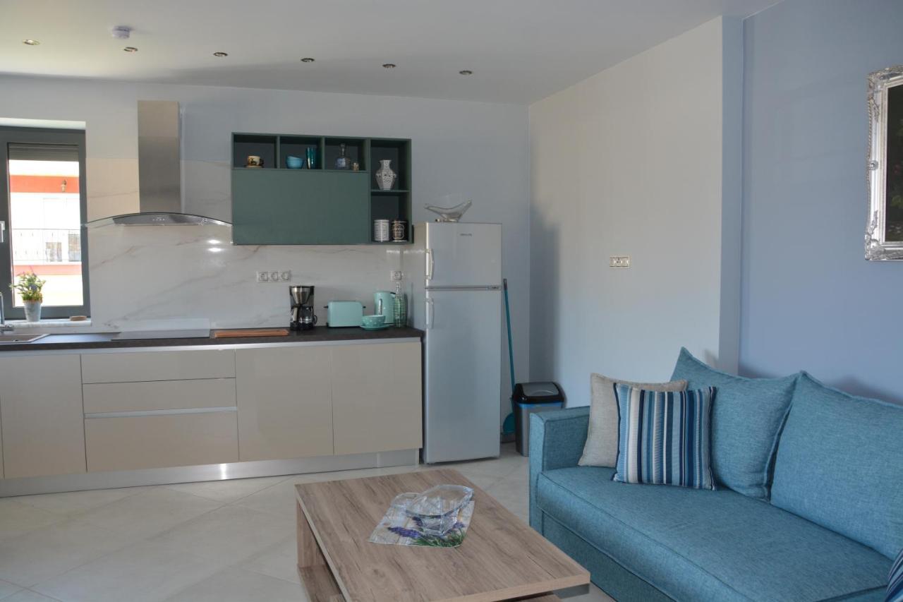 Pegasus Sea View Luxury Apartments Vrasná Екстериор снимка