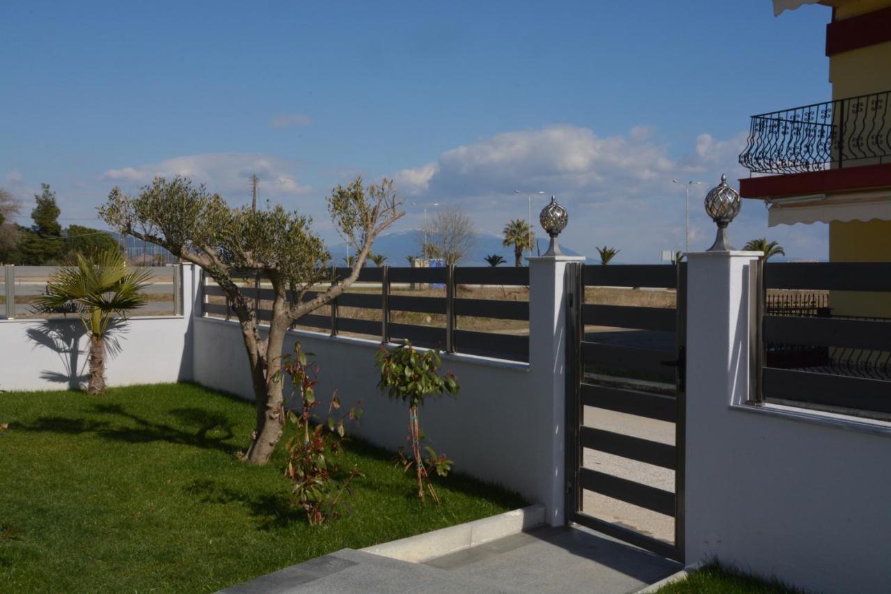 Pegasus Sea View Luxury Apartments Vrasná Екстериор снимка