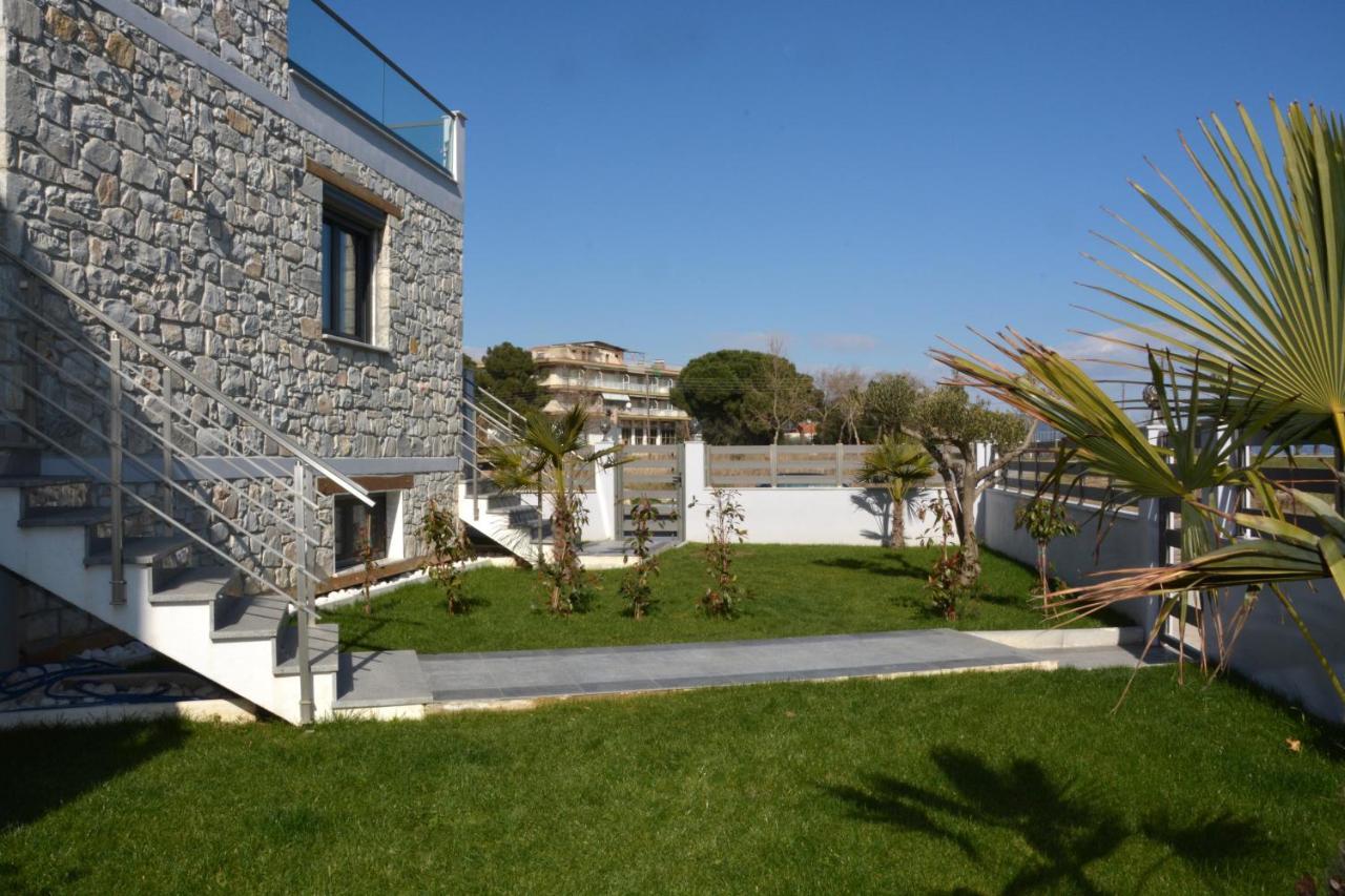 Pegasus Sea View Luxury Apartments Vrasná Екстериор снимка