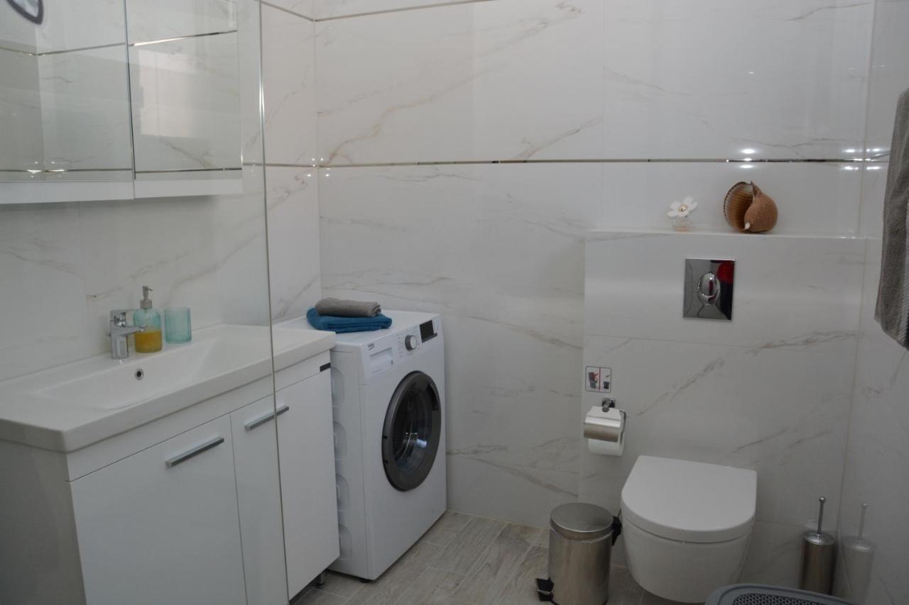 Pegasus Sea View Luxury Apartments Vrasná Екстериор снимка