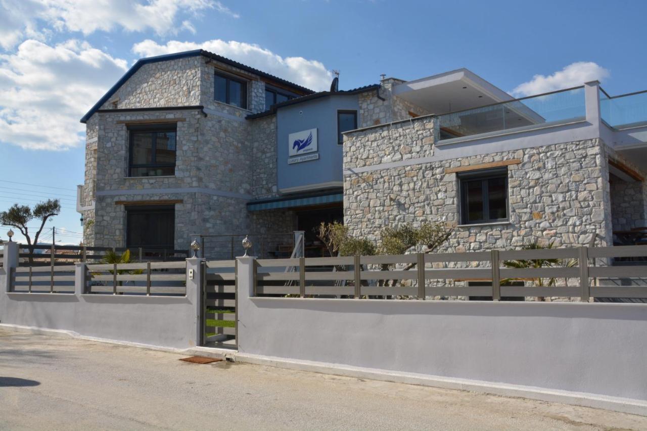 Pegasus Sea View Luxury Apartments Vrasná Екстериор снимка